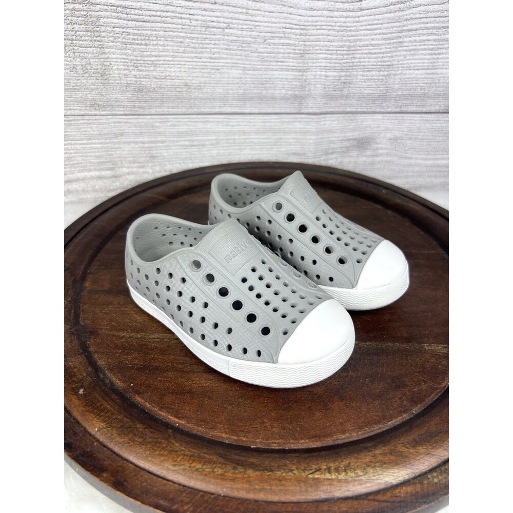 NATIVE Jefferson Gray & White Slip-On Shoes Baby Toddler Boys Girls C6 Kids